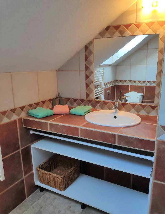 Villa Punta Blava - Beach Front, Ideal For Family Vacation With Kids, Large Terraces With Sea View, Internet, Netflix, No Pets Allowed Obrovac Exteriör bild
