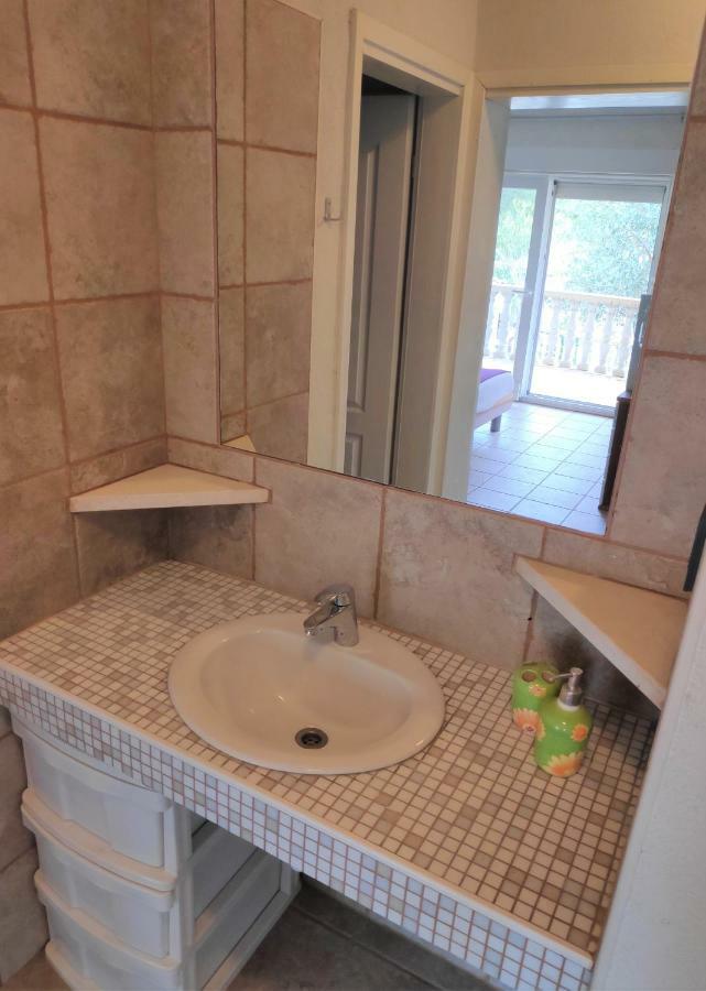 Villa Punta Blava - Beach Front, Ideal For Family Vacation With Kids, Large Terraces With Sea View, Internet, Netflix, No Pets Allowed Obrovac Exteriör bild